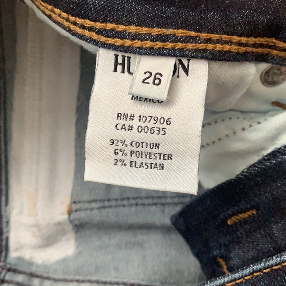 Hudson jeans croxley midthigh short. Size26 - Picture 3 of 3